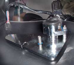 Zündschloß verschrauben